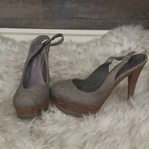 Jessica Simpson heels